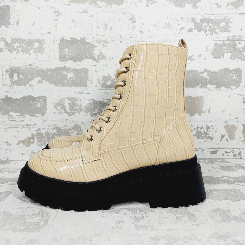 NEW Top Shop Kara Beige Lace-Up Chunky Platform Ankle Boots M26